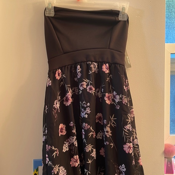 Strapless floral dress - Picture 3 of 6